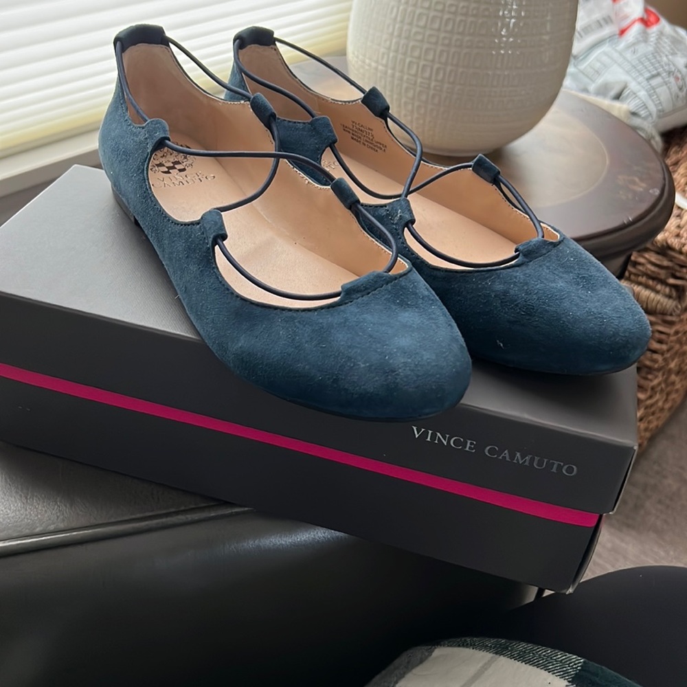 Vince Camuto Dark Navy Suede Flats-NIB! 7.5
